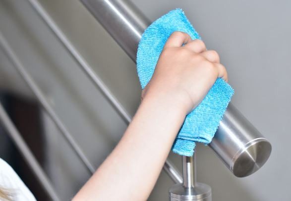 Como limpar inox? Dicas para tirar manchas e dar brilho!