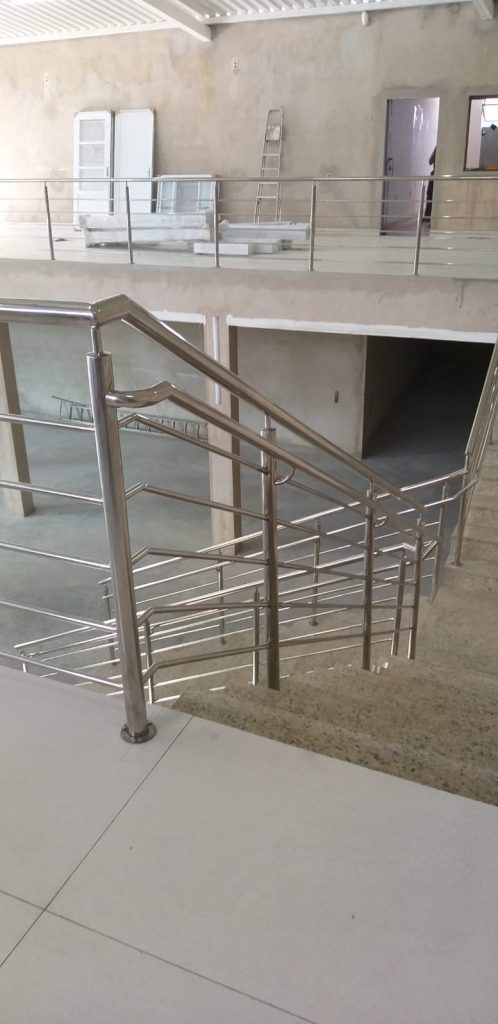 limpeza e manutenção de corrimão
