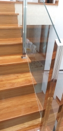 Guarda corpo de inox com vidro BH